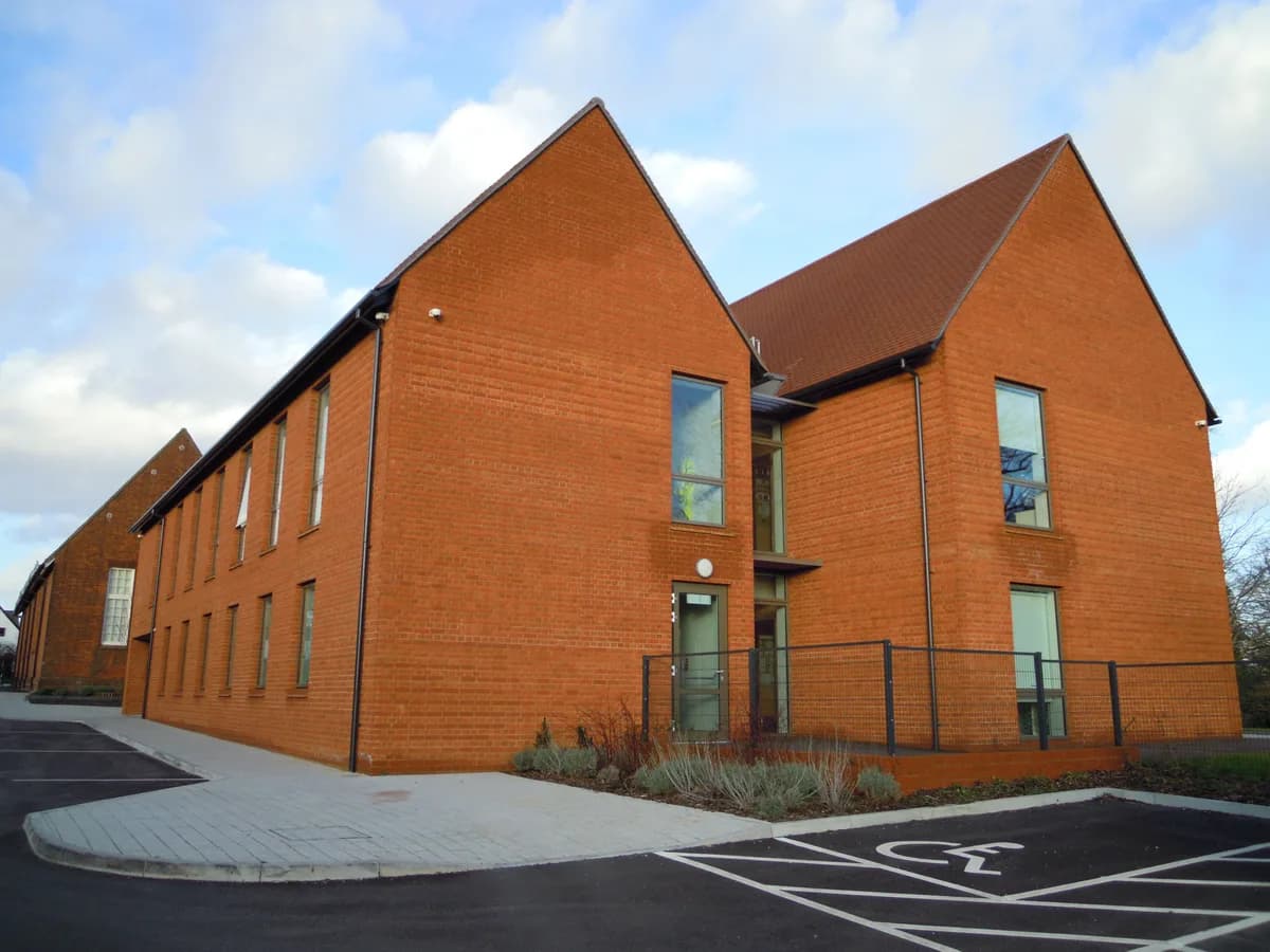 Rowhill School, Longfield