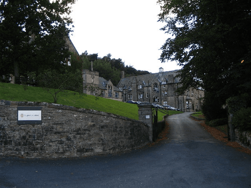 Giggleswick School logo