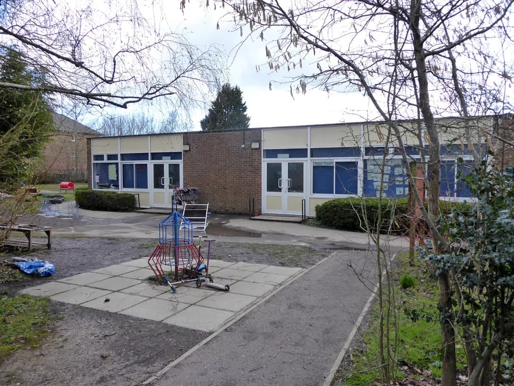 Three Bridges Primary School, Crawley