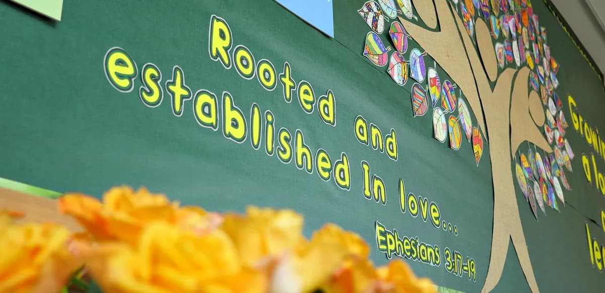 Holt Voluntary Controlled Primary School, Trowbridge