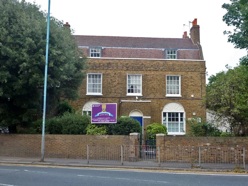 The Woodbridge Park Education Service, Isleworth