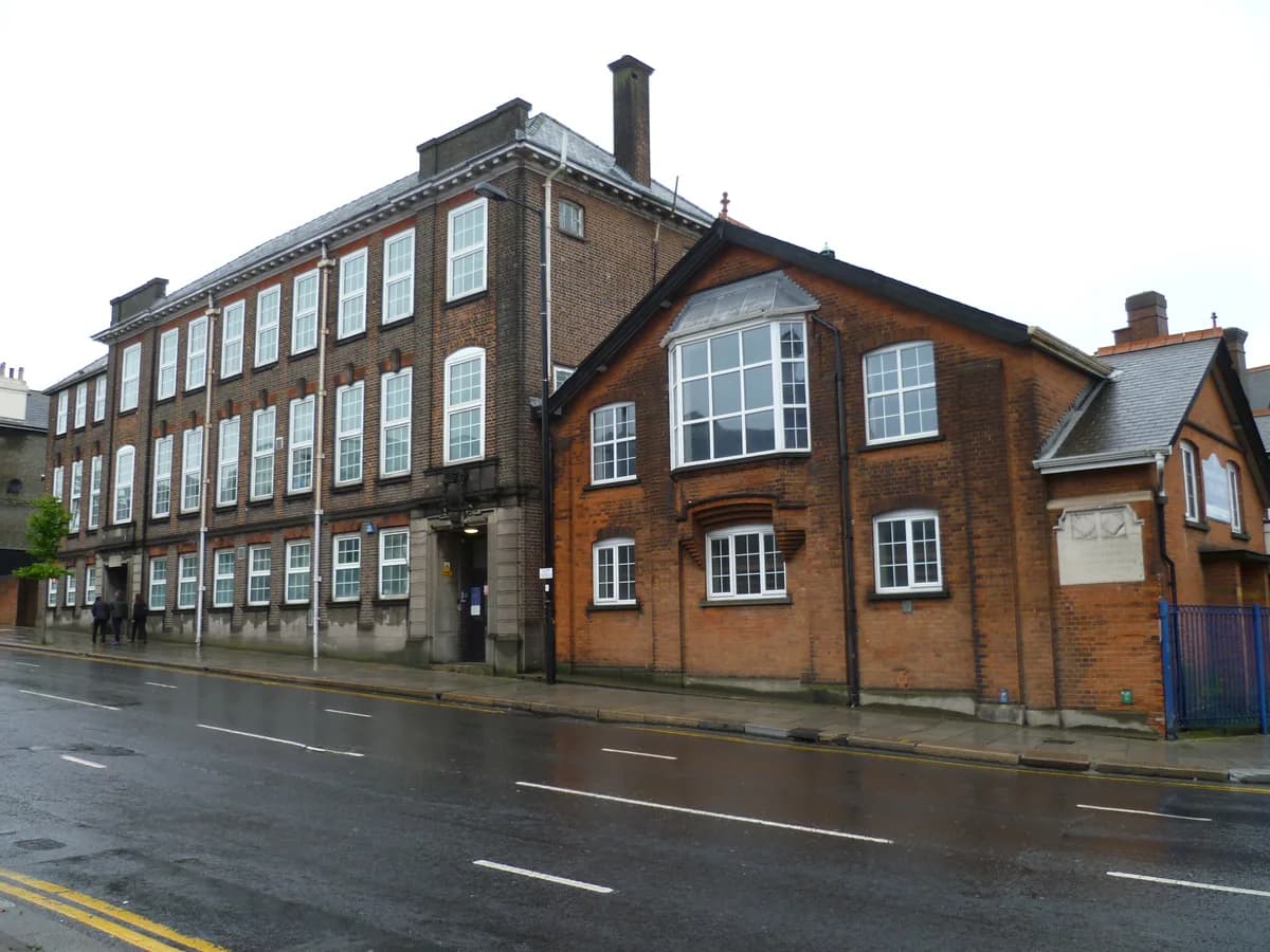 Queen Elizabeth's Girls' School, Barnet