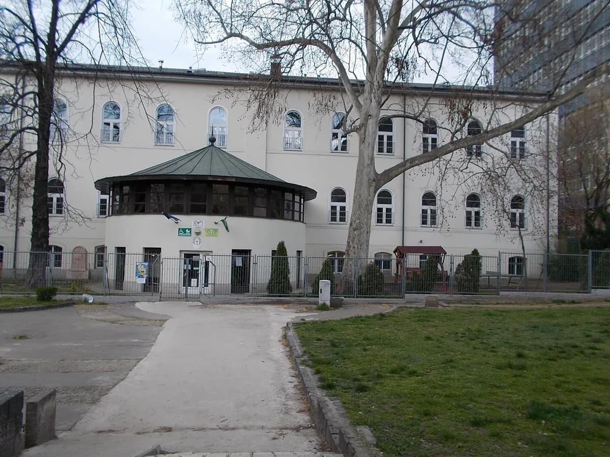 The Avenue Special School, Reading