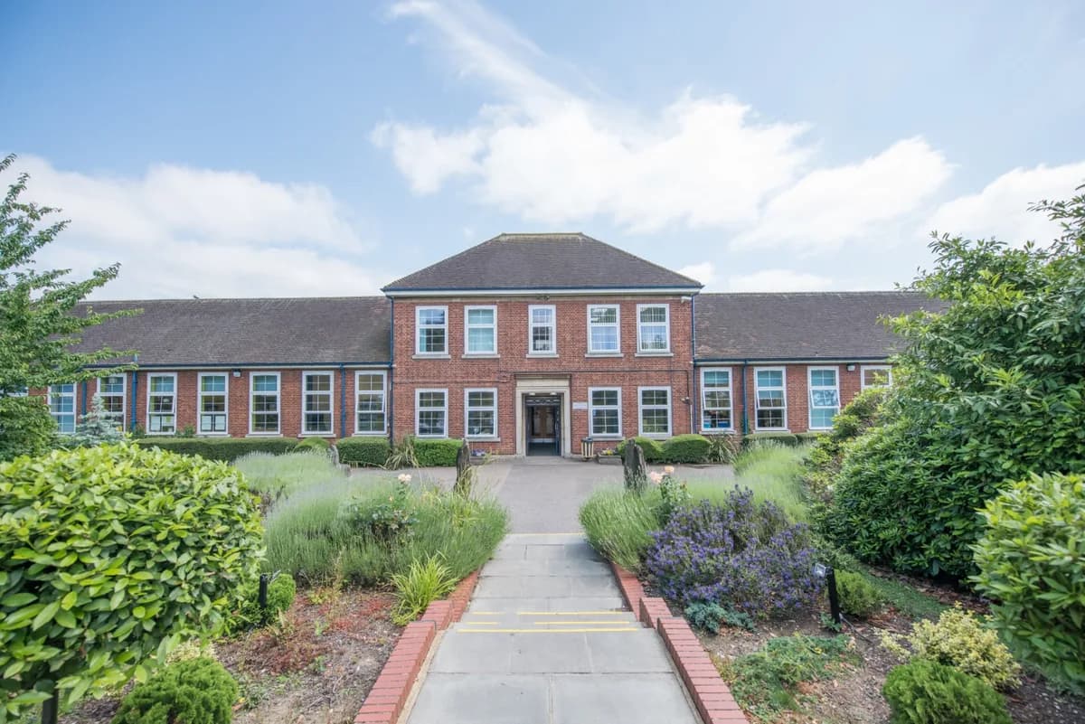 Highams Park School, London