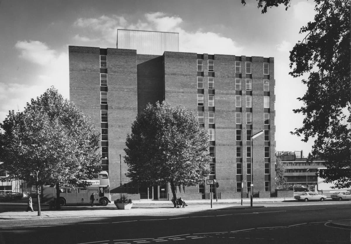 Rosebery School, Epsom