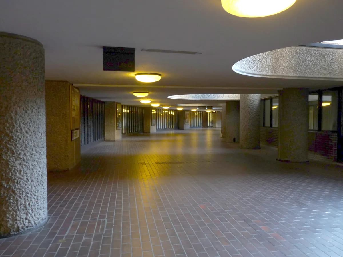 Lift Crescent View, Cheltenham