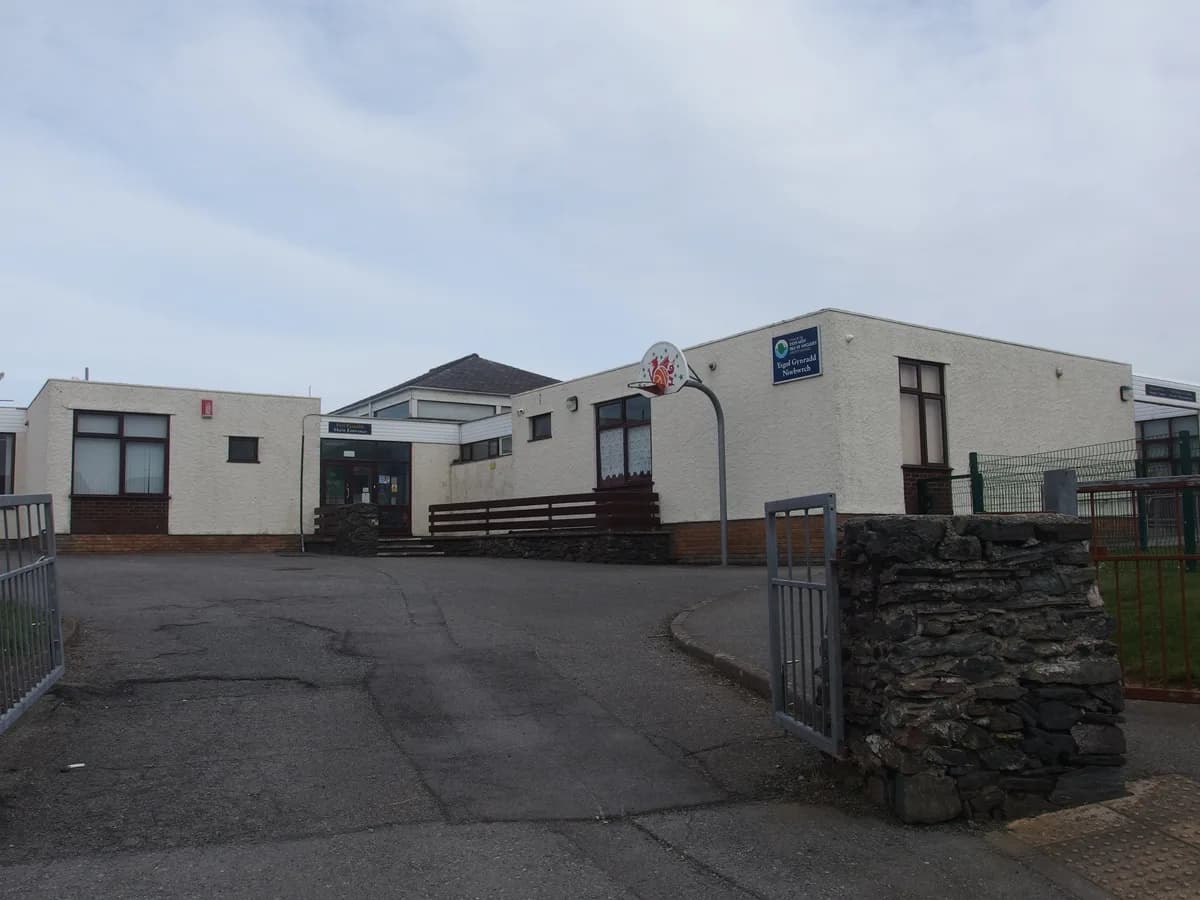 Ysgol Gynradd Niwbwrch, Llanfairpwll