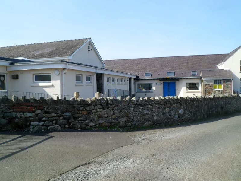 Ysgol Gynradd Llanllyfni, Gwynedd