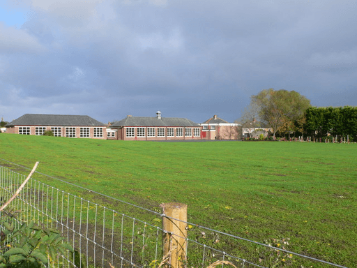 Ysgol Y Castell logo