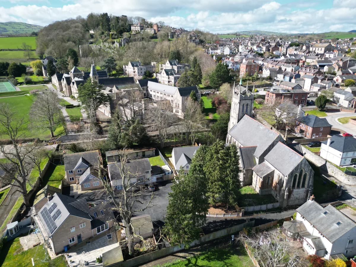 Ysgol Dewi Sant, Denbighshire