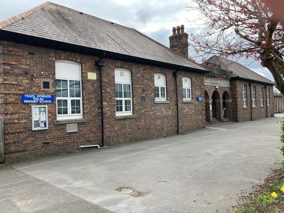 Dolau Primary, Rhondda, Cynon, Taff