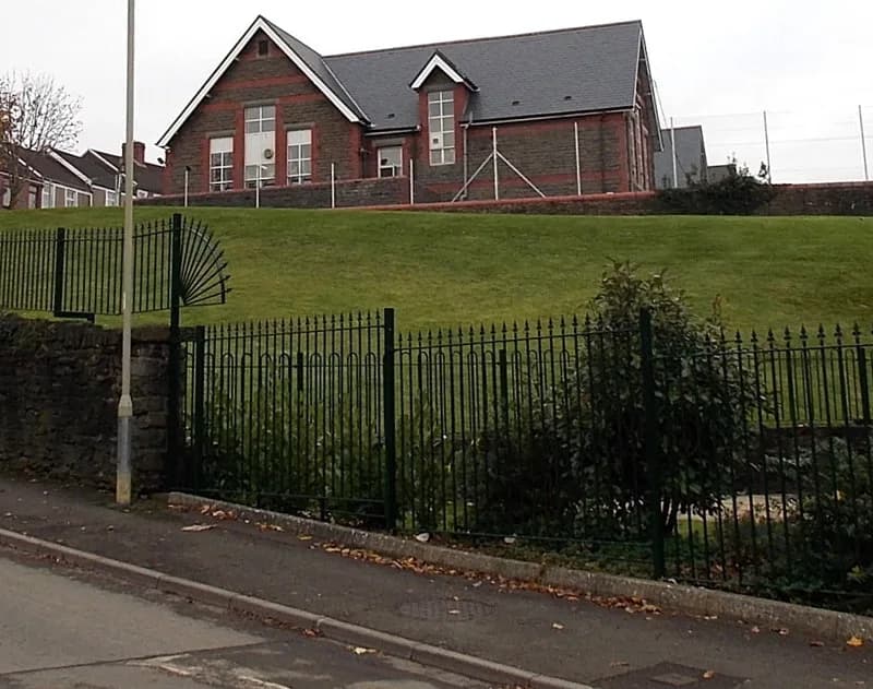 Maes-Y-Coed Primary School, Pontypridd