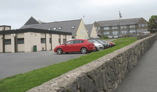 Ysgol Dyffryn Nantlle logo